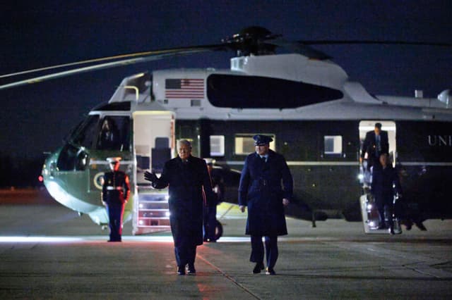 Trump continúa su viaje a Davos tras un problema eléctrico en el Air Force One