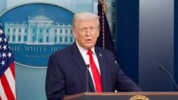 Trump advierte que Irán "será borrado del mapa" si cumple sus amenazas contra él