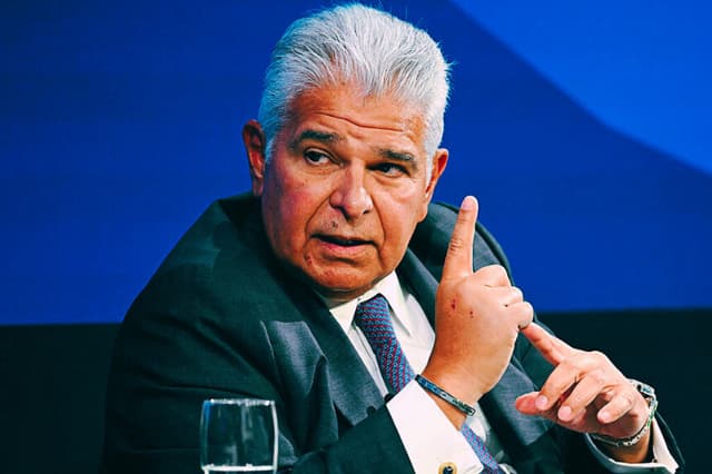 El presidente de Panamá, José Raúl Mulino, habla durante la reunión anual del Foro Económico Mundial (FEM) en Davos el 20 de enero de 2026. El Foro Económico Mundial se celebra en Davos del 19 al 23 de enero de 2026. (Fabrice COFFRINI / AFP a través de Getty Images)