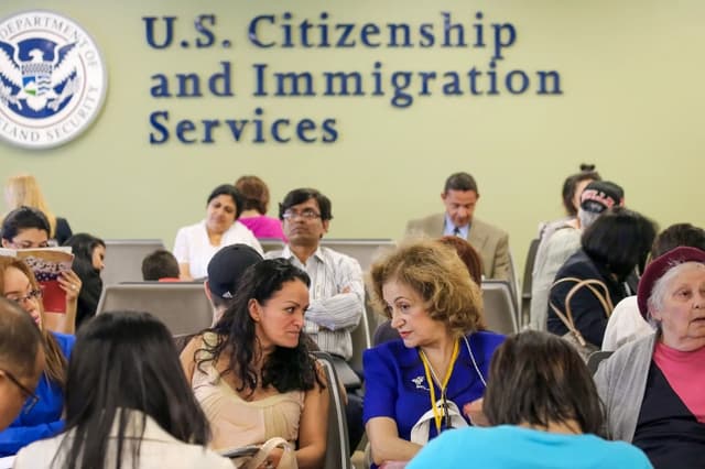 El Departamento de Justicia de EE. UU. anuncia la desnaturalización de un delincuente sexual infantil