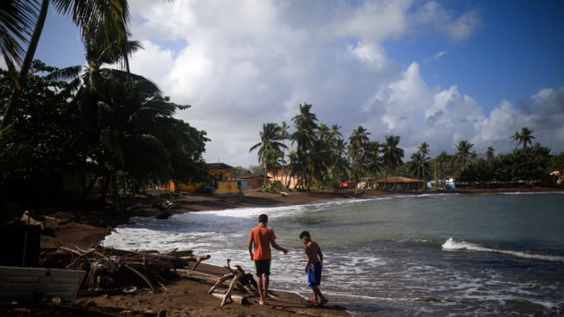 Panamá recibe a medio millar de migrantes que regresan a Sudamérica durante enero