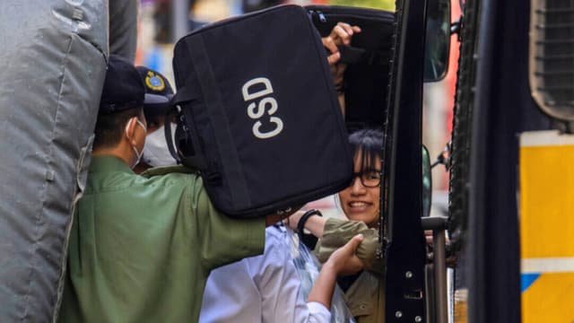 Dos organizadores de la vigilia de Tiananmén se declaran inocentes en juicio de seguridad en Hong Kong