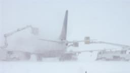 Aerolíneas cancelan más de 6300 vuelos en EE. UU. por tormenta “catastrófica”