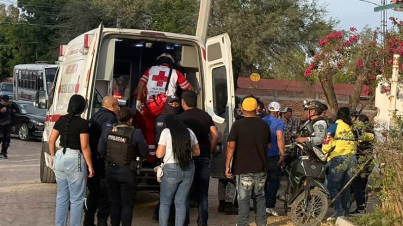 Tiroteo en campo de fútbol en México deja al menos 11 muertos y 12 lesionados