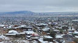 Tormenta invernal provoca nevadas y cortes eléctricos aislados en el norte de México