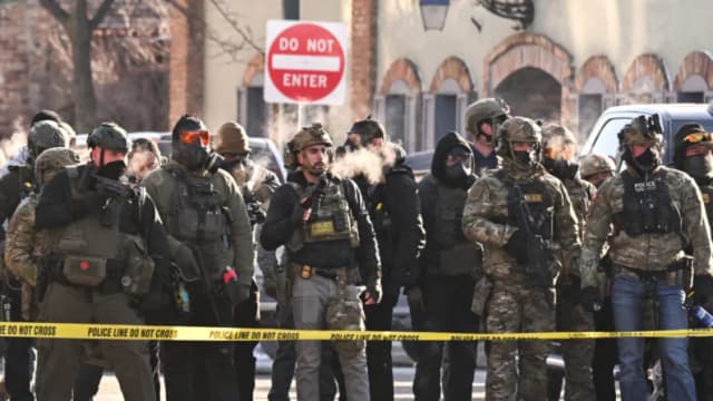 Suspenden a dos agentes de la Patrulla Fronteriza implicados en el tiroteo de Alex Pretti