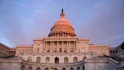 Ante un posible cierre del gobierno, republicanos del Senado buscan ideas demócratas para Seguridad Nacional