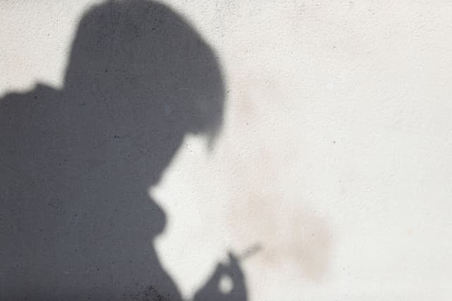 Cigarros electrónicos agravan el tabaquismo como problema de salud pública en México