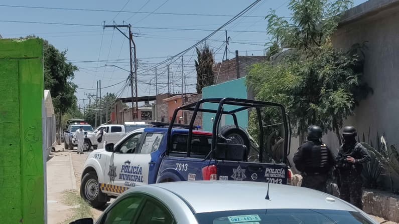 Detienen a tres personas por masacre en un campo de fútbol en Guanajuato