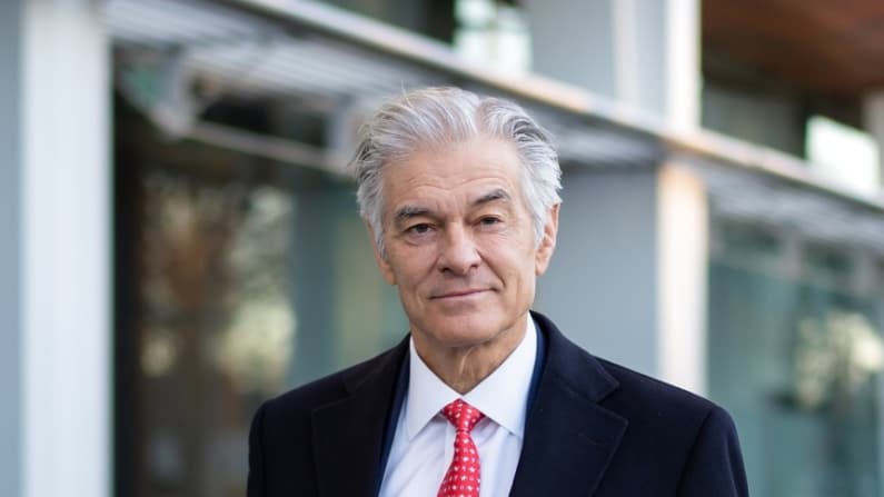 El Dr. Oz dice que las cifras de inscripción en Obamacare son "demasiado altas"