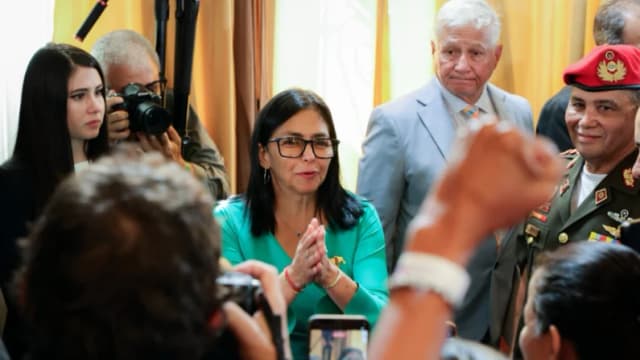 Delcy Rodríguez propone amnistía que liberará a cientos de presos y dice cerrará el Helicoide
