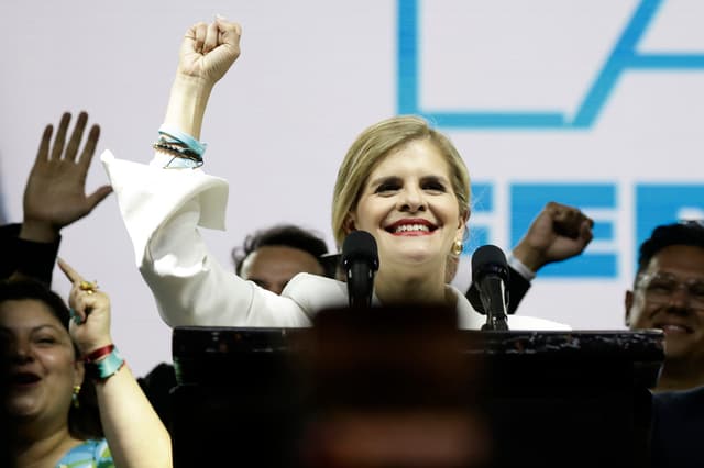 Conservadora Laura Fernández gana en primera ronda la presidencia en Costa Rica