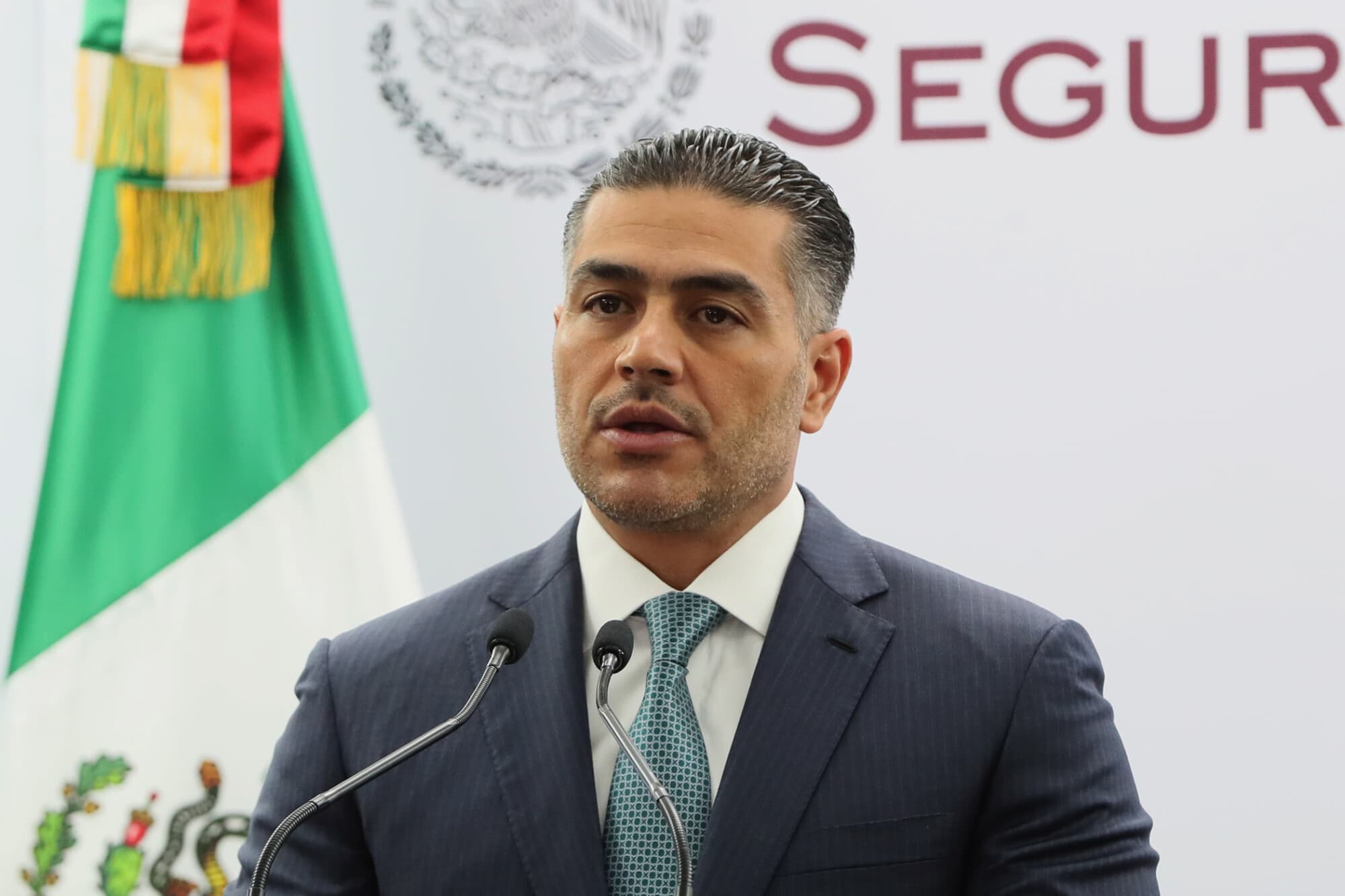 El titular de la Secretaría de Seguridad y Protección Ciudadana, Omar García Harfuch, habla durante una conferencia de prensa en Ciudad de México. Imagen de archivo. (EFE/ Mario Guzmán)