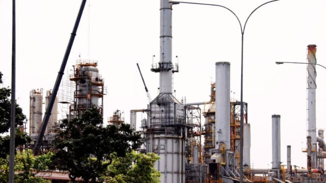 Trump abre el petróleo de Venezuela a China e India, pero endurece las reglas