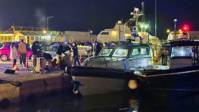 Al menos 15 migrantes fallecidos tras la colisión de una embarcación con la guardia costera griega