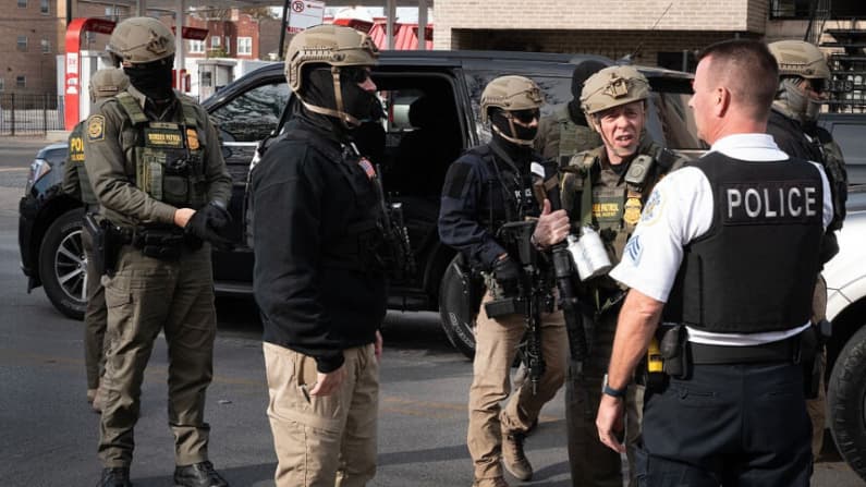 Operación Metro Surge del DHS realiza más de 4000 detenciones en Minnesota