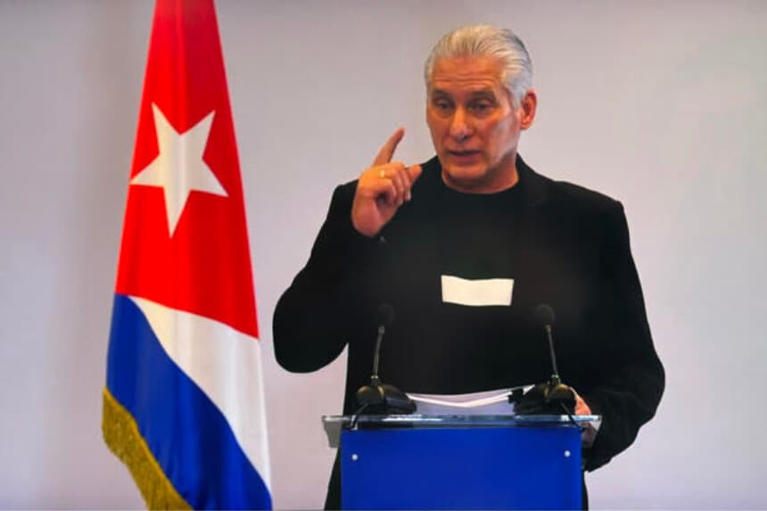 Captura de pantalla tomada de una transmisión de la Presidencia de Cuba, del mandatario Miguel Díaz-Canel, hablando este jueves 5 de febrero, en La Habana (Cuba). (EFE/ Presidencia de Cuba)