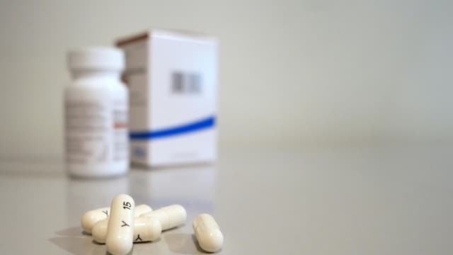 FDA lanza programa para impulsar la fabricación nacional de medicamentos