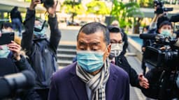 Tribunal de Hong Kong revoca la condena por fraude de Jimmy Lai