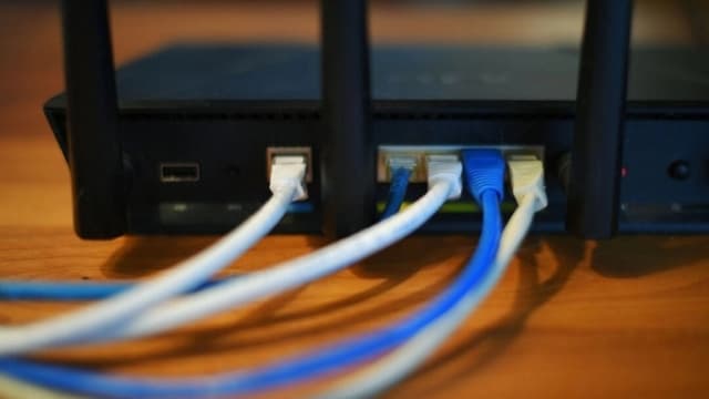 EE. UU. ordena a sus agencias federales retirar dispositivos perimetrales vulnerables