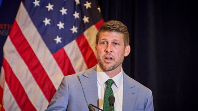 Fiscal general investiga oficina de alcaldesa por comentarios de funcionaria contra medidas de ICE