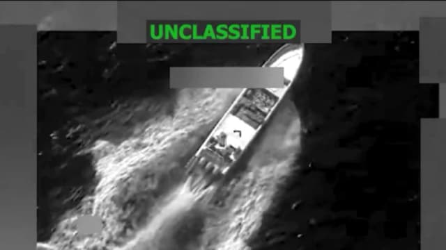 Guardia Costera de EE. UU. intercepta semisumergible que transportaba 17,600 libras de cocaína