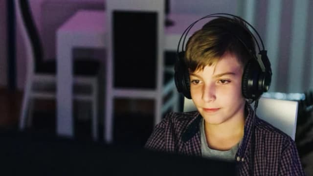 Cómo saber si los videojuegos de su adolescente son un problema