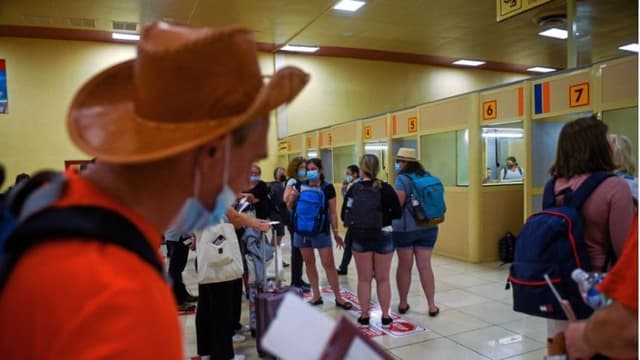 Rusia se suma al cese temporal de vuelos a Cuba por la escasez de combustible en la isla