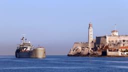 Cuba recibe dos barcos de ayuda humanitaria mexicana