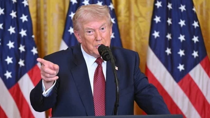 Trump indulta a cinco exjugadores de la NFL, entre ellos Joe Klecko, miembro del Salón de la Fama