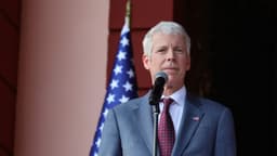 Secretario de Energía de EE. UU. advierte de subida del petróleo hasta que se abra el estrecho de Ormuz