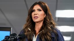 Trump planea gastar USD 38,000 millones en centros de detención del ICE