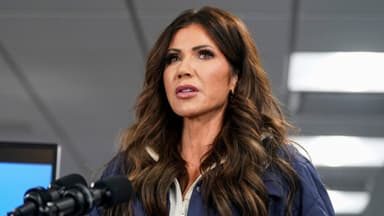 Trump planea gastar USD 38,000 millones en centros de detención del ICE