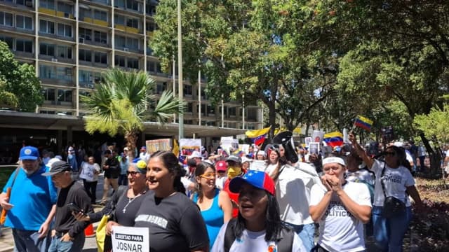 La valentía se impone sobre el miedo, dicen venezolanos en protesta estudiantil