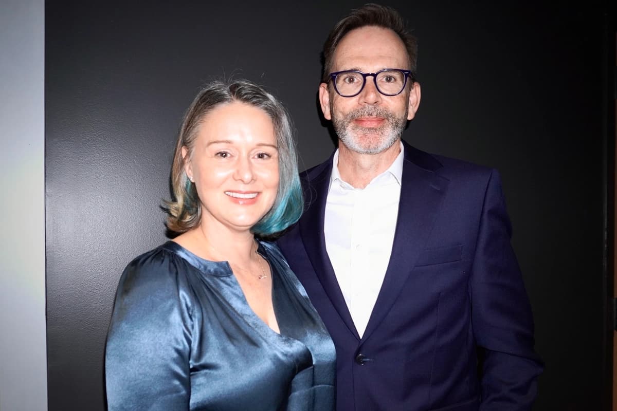 Mandy y Brendon Hawtin disfrutaron de la actuación nocturna de Shen Yun en el Centro de Artes Visuales y Escénicas de CFISD el 13 de febrero de 2026. (Sherry Dong/The Epoch Times)