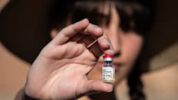 Dos casos de cirugía transgénero de gran repercusión mediática llegan a juicio