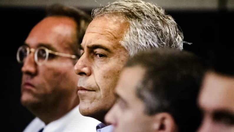 Juez federal hace pública la supuesta nota de suicidio de Jeffrey Epstein