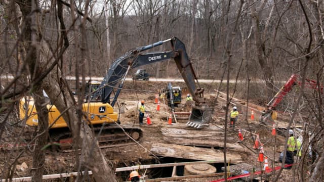 Trump pide a la FEMA intervenir en el río Potomac: "es un desastre ecológico masivo"