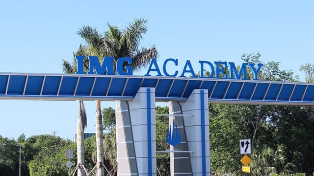 Multa millonaria a escuela de EE. UU. que matriculó a hijos de sujetos vinculados al narco mexicano