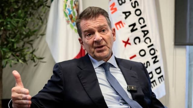 "México está en posición de privilegio tras reacomodo global", afirma presidente de banqueros