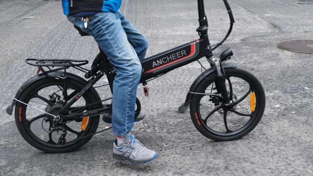 Cámara de Comercio de México celebra el decomiso de vehículos eléctricos ilegales procedentes de China