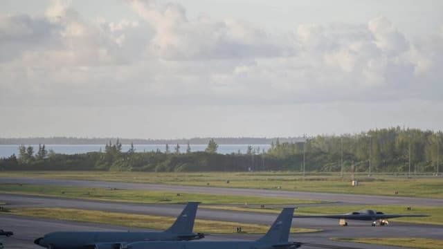 Trump insta a Reino Unido a conservar isla del océano Índico en medio de tensiones con Irán