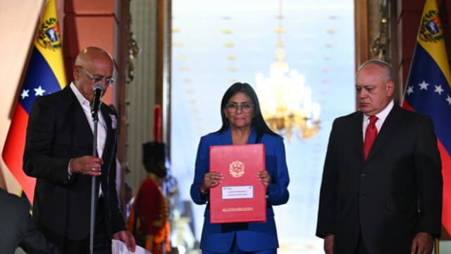 Delcy Rodríguez promulga Ley de Amnistía que podría beneficiar a cientos de presos políticos en Venezuela