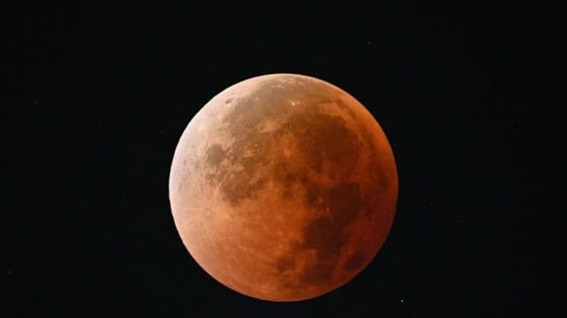 Luna llena del Gusano dará la bienvenida a la primavera con un eclipse lunar total de “Luna de Sangre”