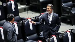 Diputado mexicano explica por qué pidió licencia y cita actuación de Bad Bunny en Superbowl