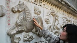 China vive un Año Nuevo Lunar apagado en medio de crisis económica