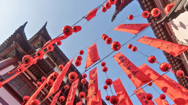 En China, el Año Nuevo Lunar "recuerda la incertidumbre del futuro", según un analista