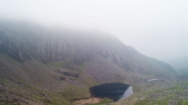 Trágico desenlace en la montaña: Hallan sin vida a dos jóvenes senderistas tras intensa búsqueda de rescate