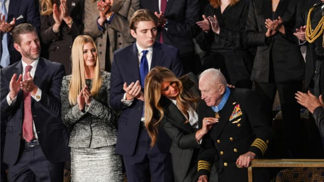 10 momentos memorables del discurso sobre el estado de la Unión de Trump