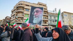 Ataques aéreos alcanzan el edificio del consejo iraní encargado de elegir al sucesor de Jamenei